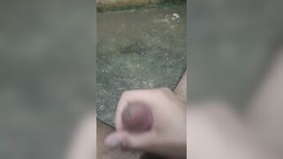 Masturbating in Washroom while bathing. Nahati hovy bhabhi ke sath muth mari