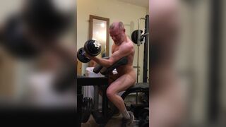 Large hard muscle chap acquires turned on doing bicep curls, receives annoyed after failing final rep - 8 image