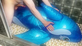 Hump and cum on Intex 2m blue whale part filled with water