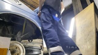 Auto mechanic TimonRDD discovered a rubber booty in the clients car and drilled her hard - 14 image