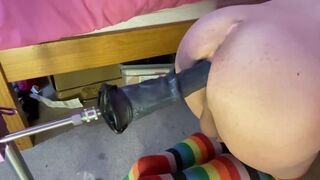 Sissy femboy Raine using large toys on a fuck machine - 14 image