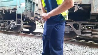 Railway worker TimonRDD discovered a used fucking-rubber and added his jism there - 15 image
