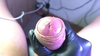 Close up spunk fountain in slowmo juicy foreskin - 8 image