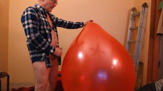87) Cum on Massive Red Balloon -- Cont from Vid 86 -- Balloonbanger