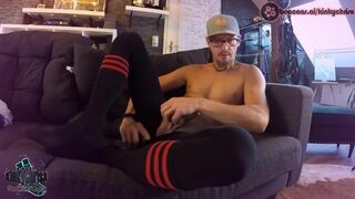 KinkyChrisX puts on leggings, sniffs sneakers and cums on his socks - 5 image