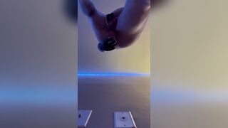 Caged fag stretches hole