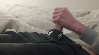 InexperiencedcockSunny CUM in Bed - 2 image