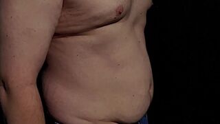 Gainer Belly Movements Up Close - 9 image