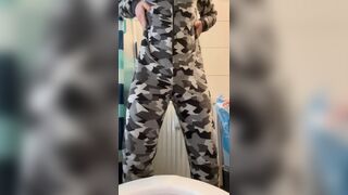 Inexperienced Boy Peeing