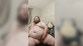 Massive 550lb Superchub jacks off - 10 image