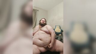 Massive 550lb Superchub jacks off
