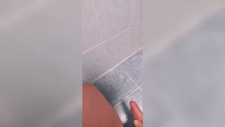 Jerking off (Massive cumshot)