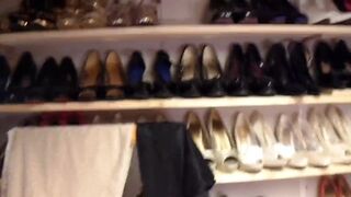 Stroking cock in Fabiani Seidenglanz 20 pantyhose in Muschel