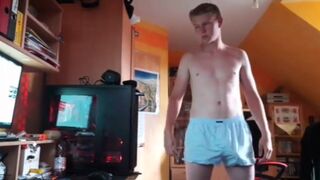 blond built lad wanks in his bedroom