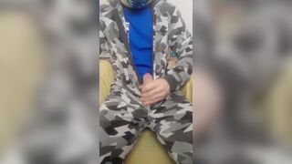 Inexperienced boy in pajamas cums cool - 3 image