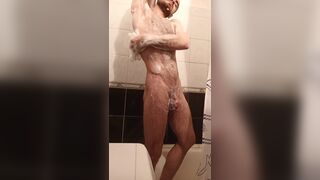 Guy washes himself in the shower and cums - 4 image