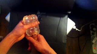 Jon Arteen lubes a Fleshlight Quickshot Vantage and wanks