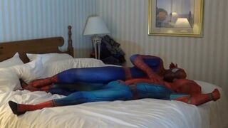 horny classic spiderman overpowers his spider enemy