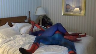 horny classic spiderman overpowers his spider enemy