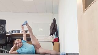 Stretching in pantyhose - 9 image