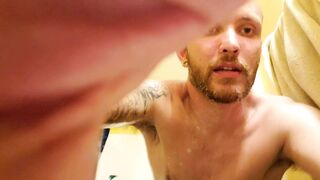 Trying to get off but cant manage - 1 image