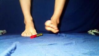 Inexperienced man testing things with my feet, do you like them