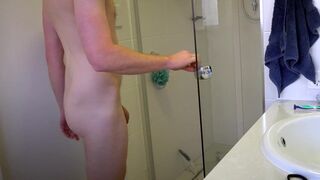 Spy on this uncut redhead cock exposed in the shower - 2 image