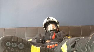 Firefighter Jerking off in Fire Gear