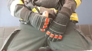 Firefighter Jerking off in Fire Gear