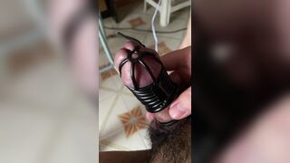 Electric cum with upside-down chastity lock - 10 image