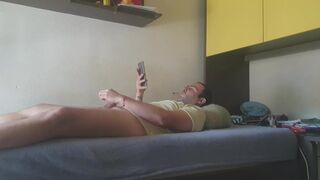 Speaking with one fan and do handjob