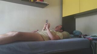 Speaking with one fan and do handjob