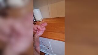 Jerking off (cum Shot) - in Public and my Kitchen