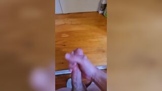 Jerking off (cum Shot) - in Public and my Kitchen