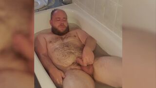 Sexy hairy games in the bathtub - 4 image
