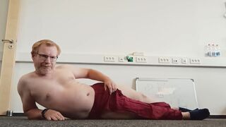 Wearing high slit harem pants while wanking - 7 image