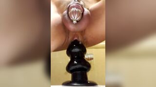 Quick ride on 4 stage rocket didlo. (Metal Chastity)