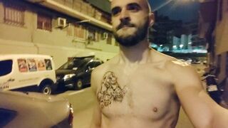 Xisco go naked to the street