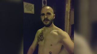 Xisco go naked to the street