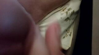 Me jurking in mommies clothes