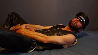 Selffucking with dildo in gym