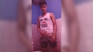 Hot Teen Boy In He Bathed - 4 image
