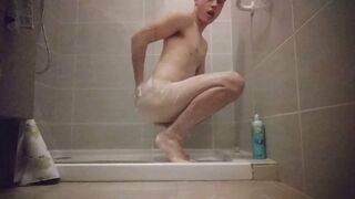 Axelange this shower well the feet