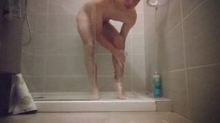 Axelange this shower well the feet