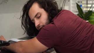 Twink anal fucks big hairy stepbrother bareback hard - 5 image