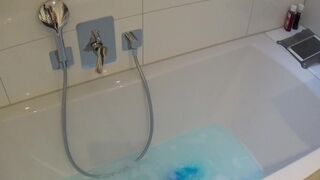 Chaste Life: Taking a Bath