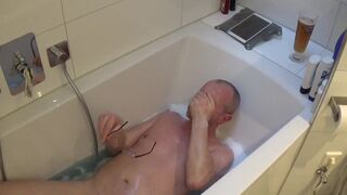 Chaste Life: Taking a Bath - 5 image