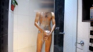 Sexy and Skinny - I Cum on the Glass