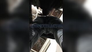 Eating this sexy hood mf up