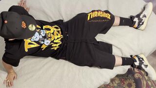 Verbal Aggressive Dom / Blowjob Roleplay / Feet Showoff - SexySaggerYo